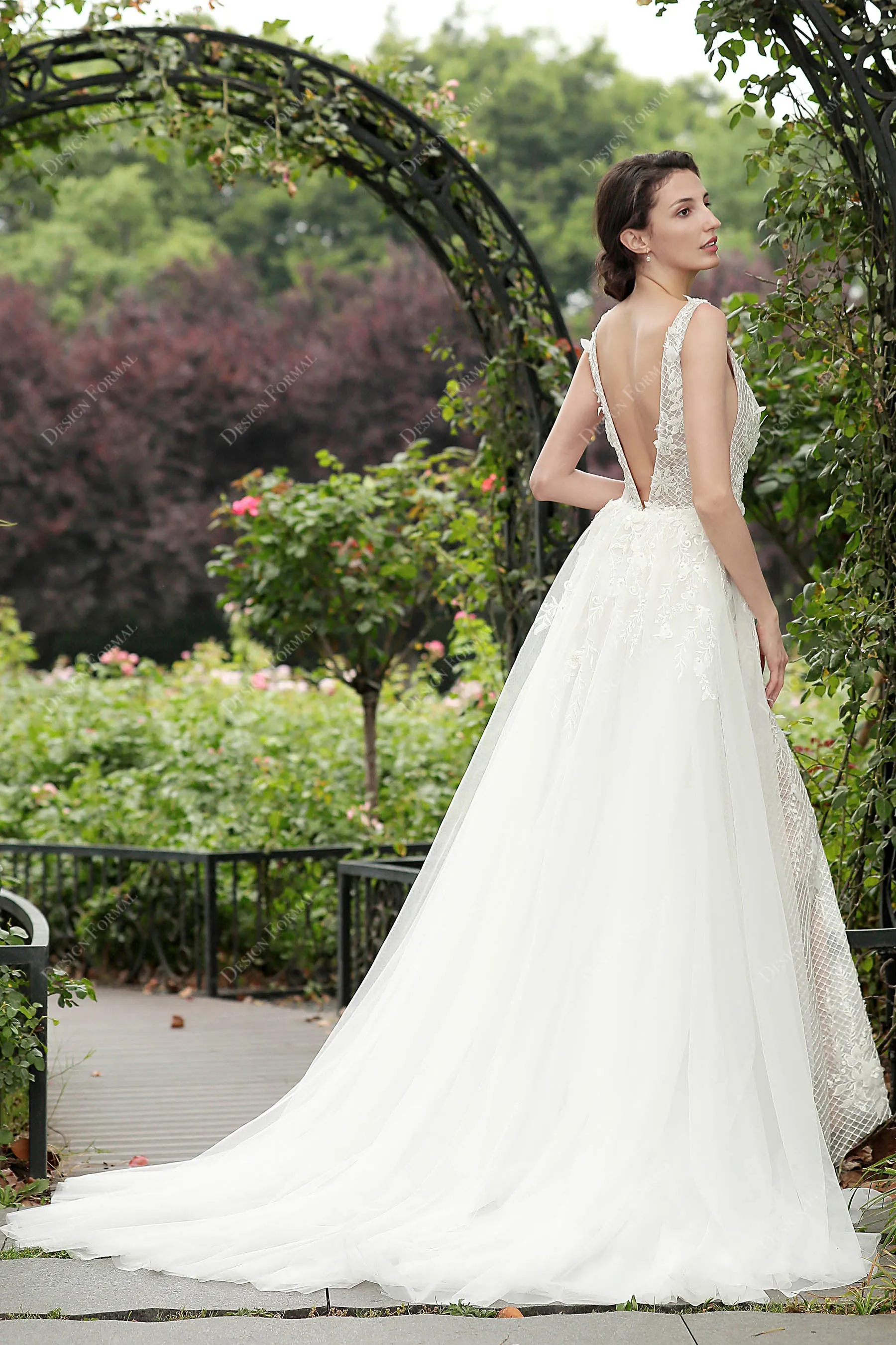 2-in-1 Beaded Floral Lace Mermaid Modern Overskirt Wedding Dress