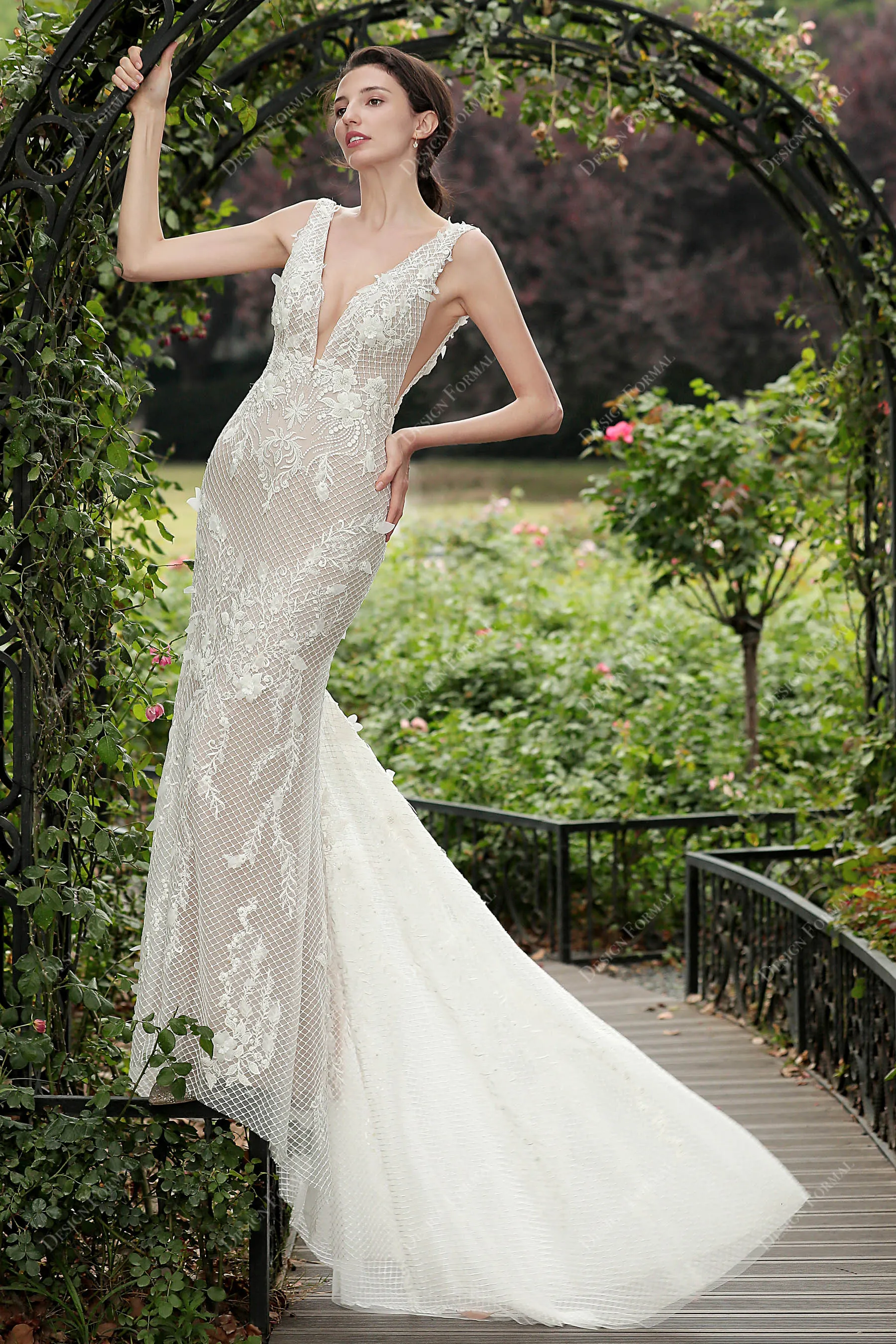 2-in-1 Beaded Floral Lace Mermaid Modern Overskirt Wedding Dress