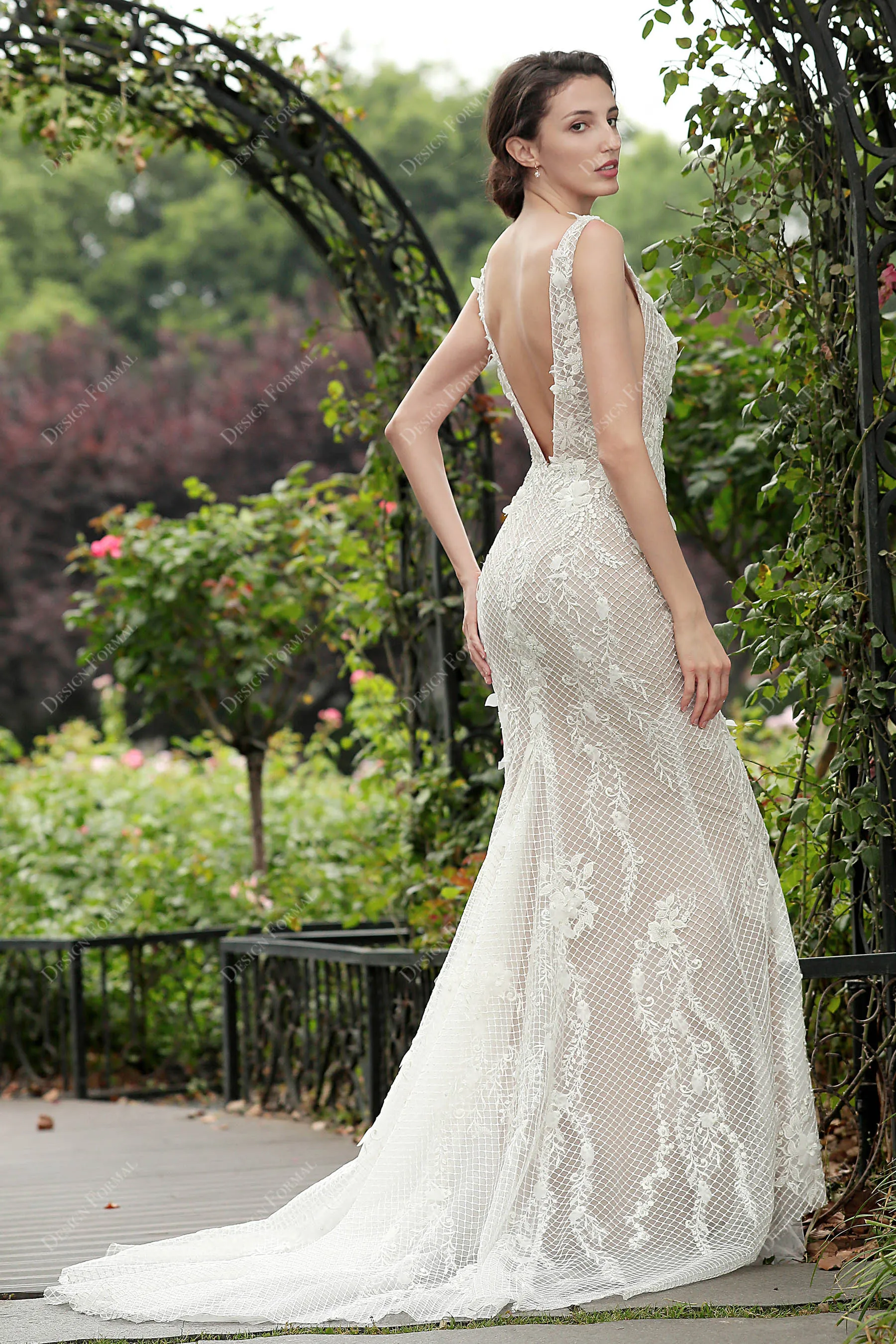 2-in-1 Beaded Floral Lace Mermaid Modern Overskirt Wedding Dress