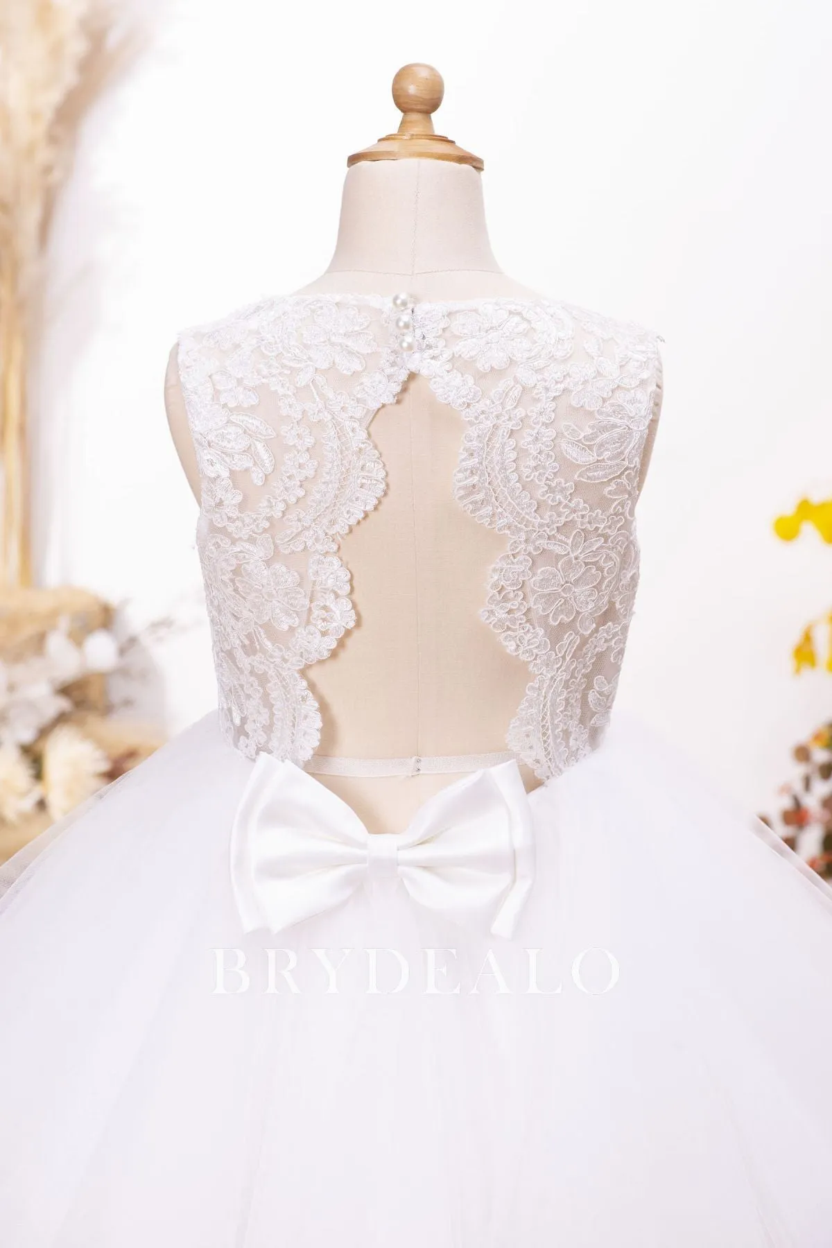 Adorable Lace Tulle Knee Length Keyhole Back Flower Girl Ball Gown