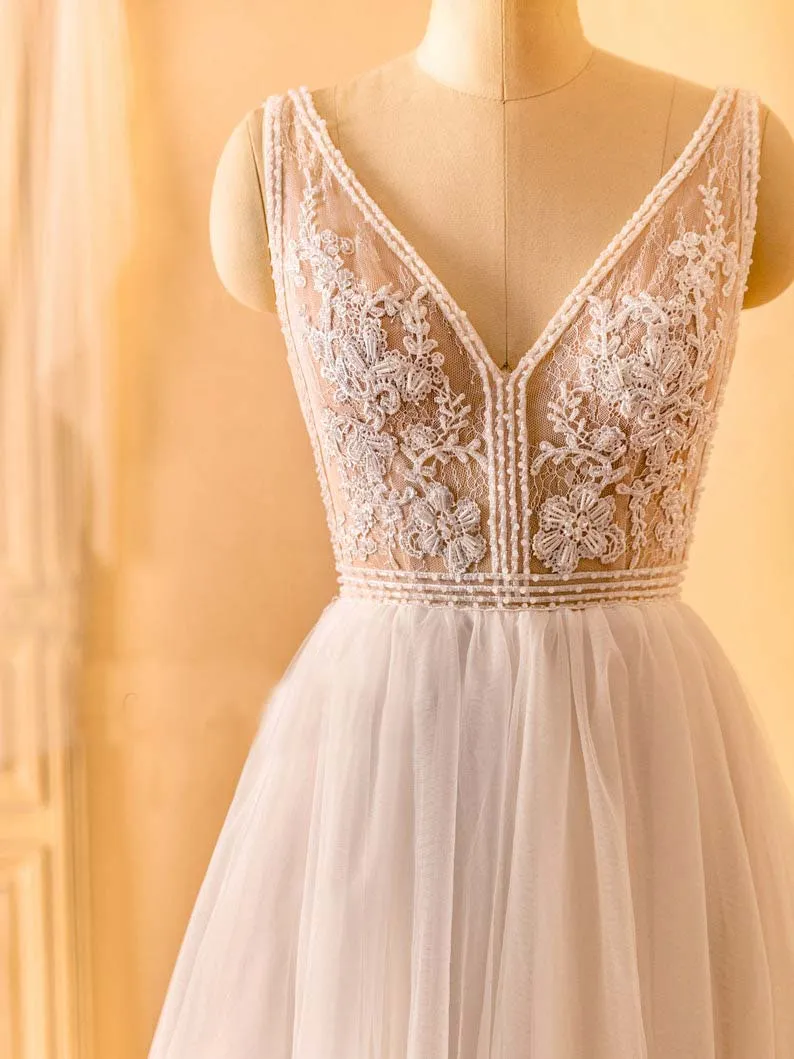 Beaded V-neck Lace Tulle Ball Gown Wedding Dress