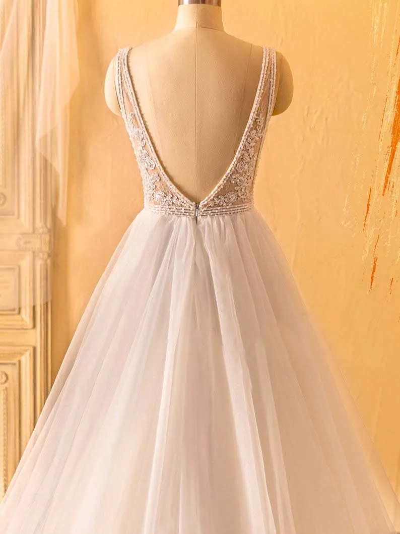 Beaded V-neck Lace Tulle Ball Gown Wedding Dress