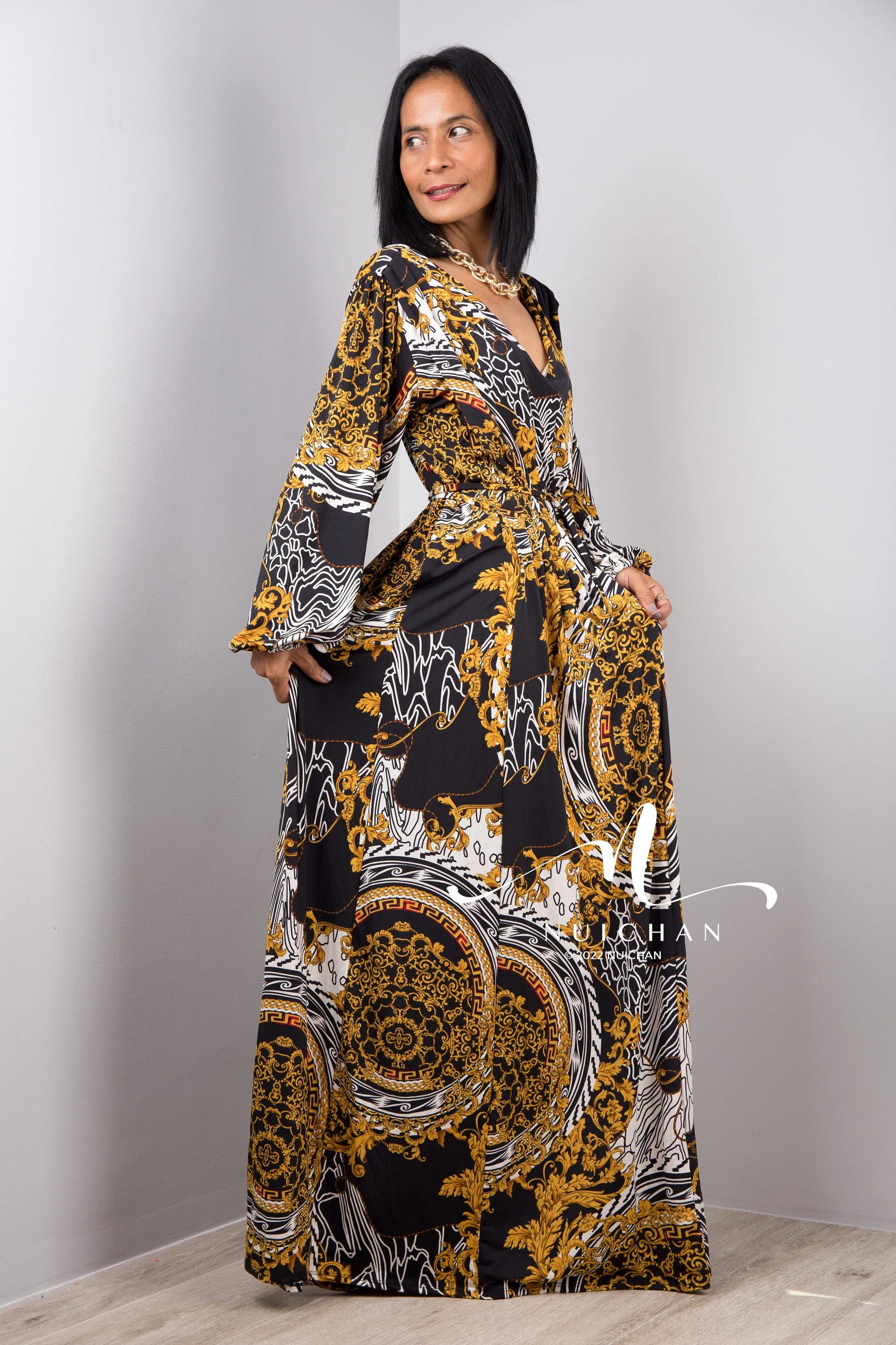 Boho chic maxi dress with sleeves