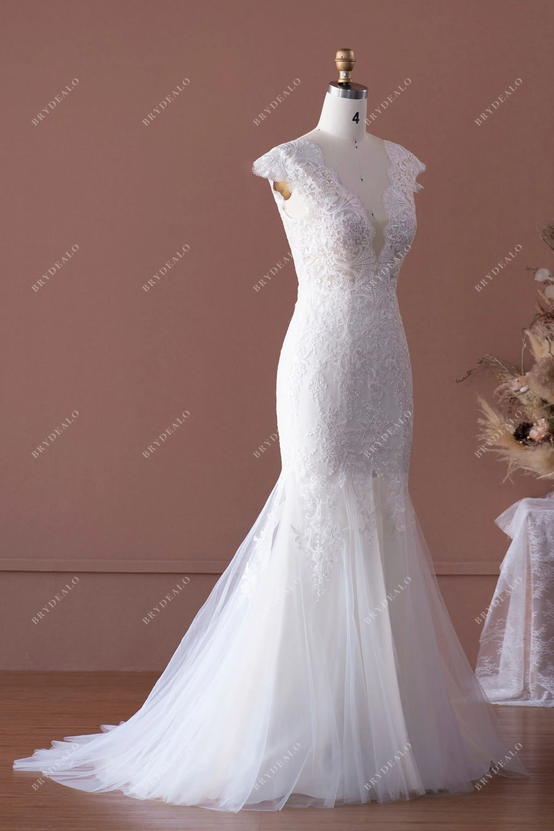 Cap Sleeve Scallop Lace Neck Slit Fit and Flare Wedding Dress