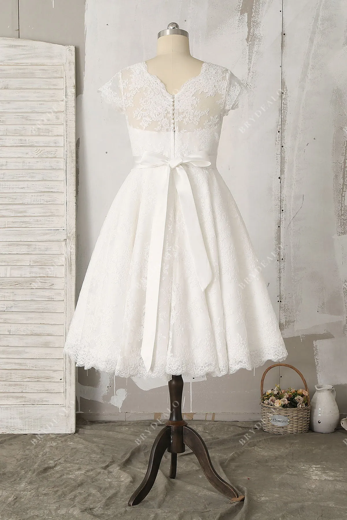 Casual Illusion Lace Cap Sleeve Tea Length City Wedding Dress