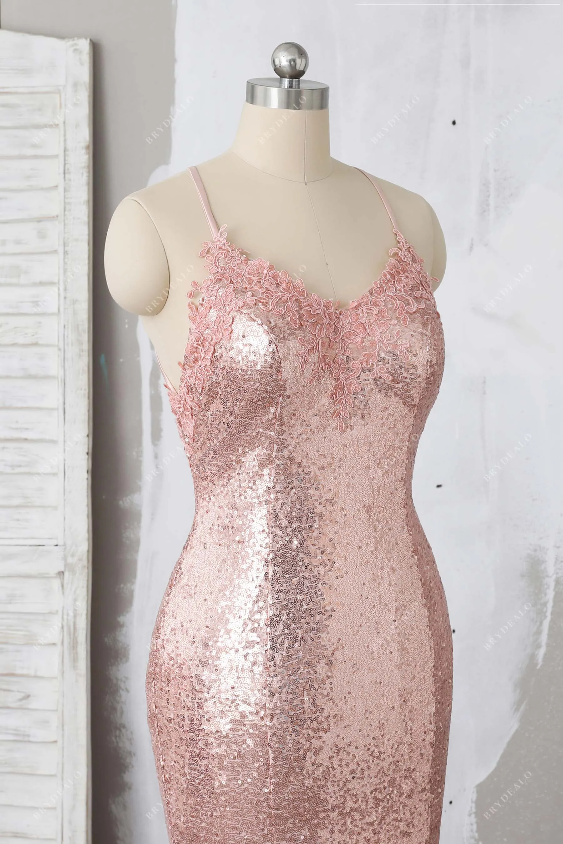 Elegant Lace Appliqued Rose Pink Sequin Mermaid Prom Gown