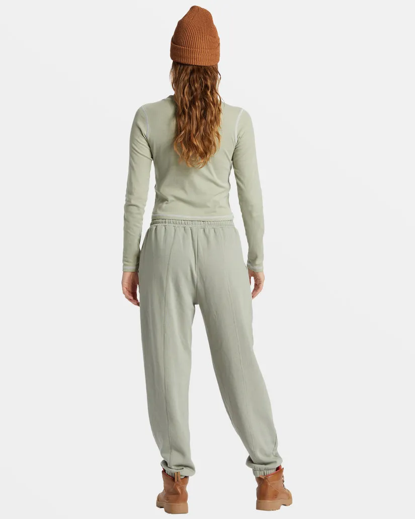 Hike Date Elastic Waist Joggers