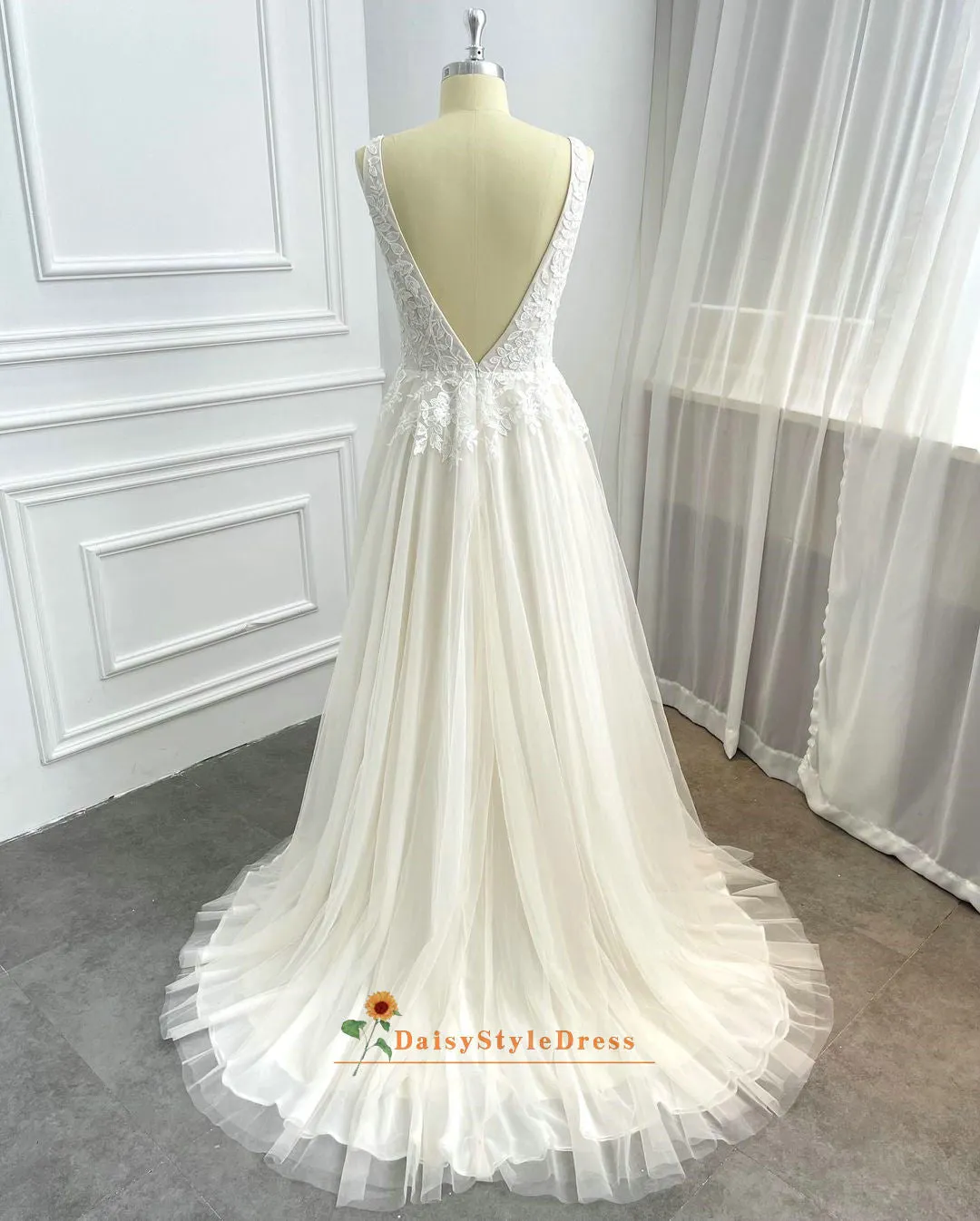 Simple V-back Summer Wedding Dress